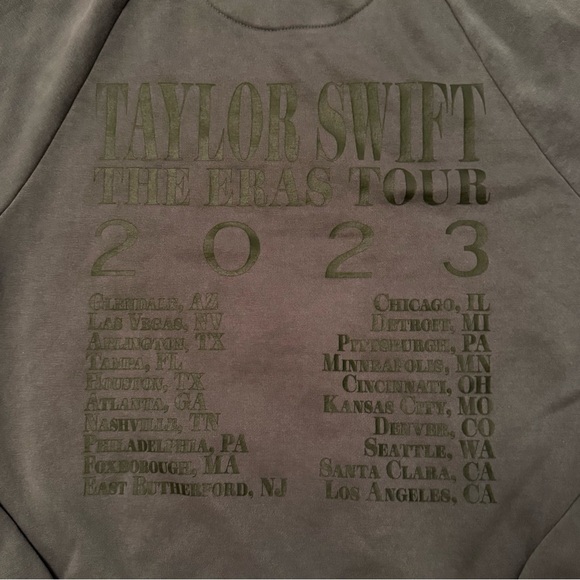 Taylor Swift Gray Sweatshirt Classic Pullover Design - Picture 4 of 4